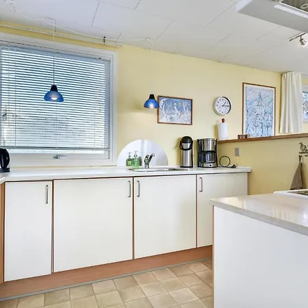 Lovely In With House Sea View 펜션 Fåborg